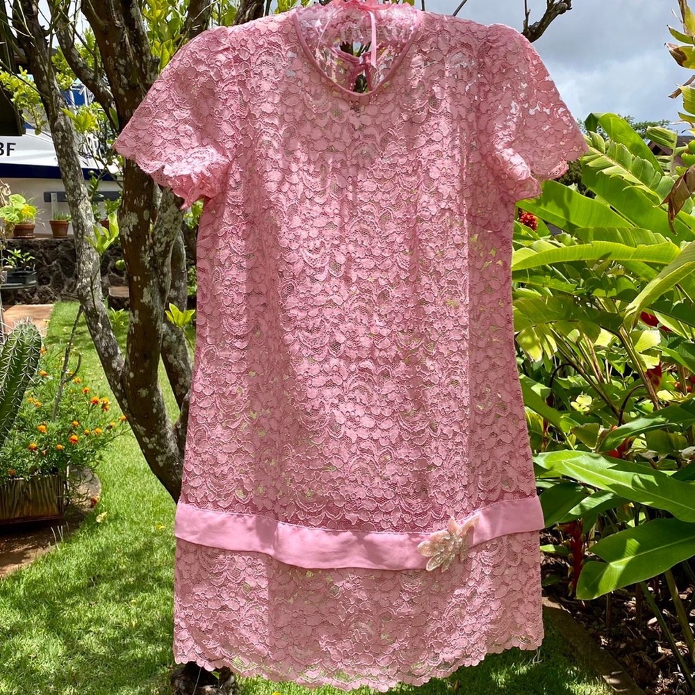 Vintage Unique Handmade Pink Lace Sequin Motif Short Sleeves Flapper Mini Dress